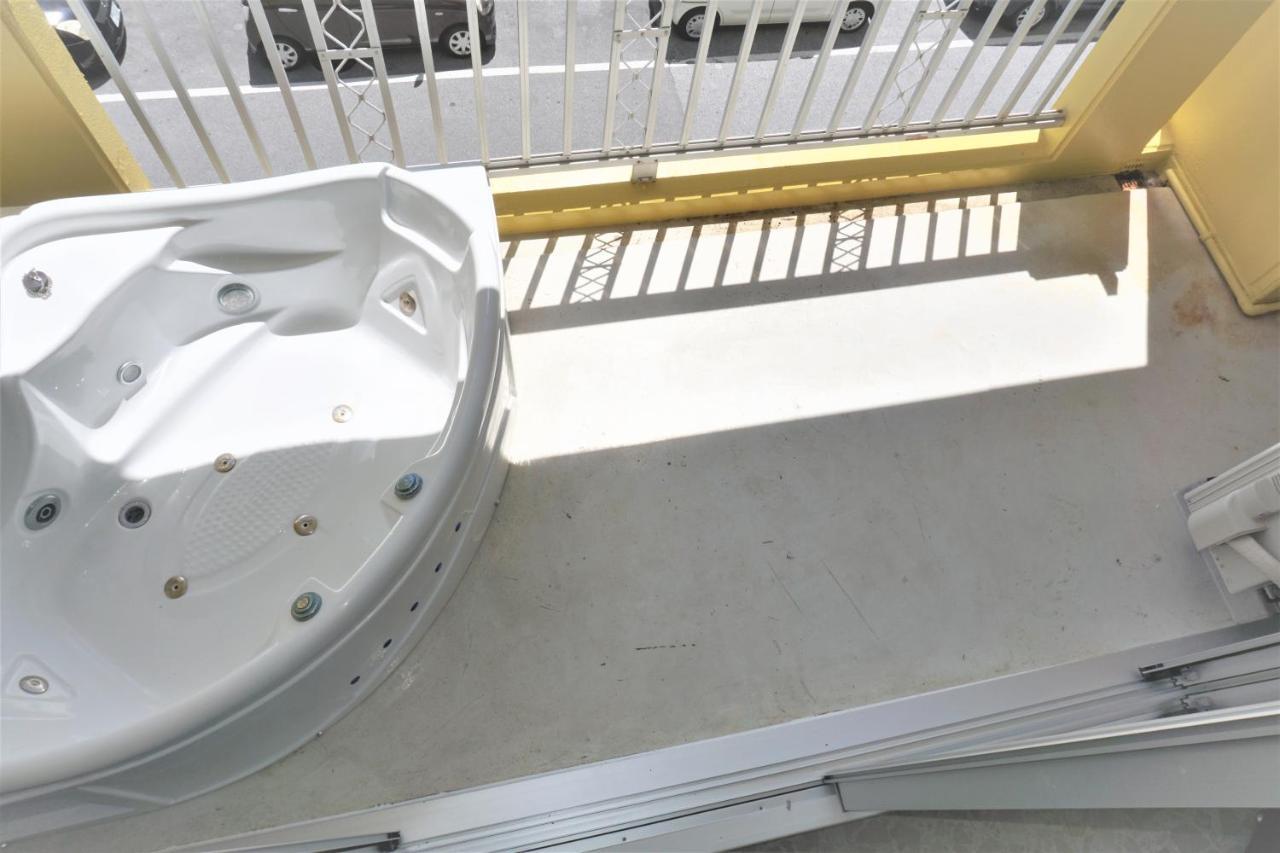 Hotel Okinawa Ocean Front Chatan Zewnętrze zdjęcie