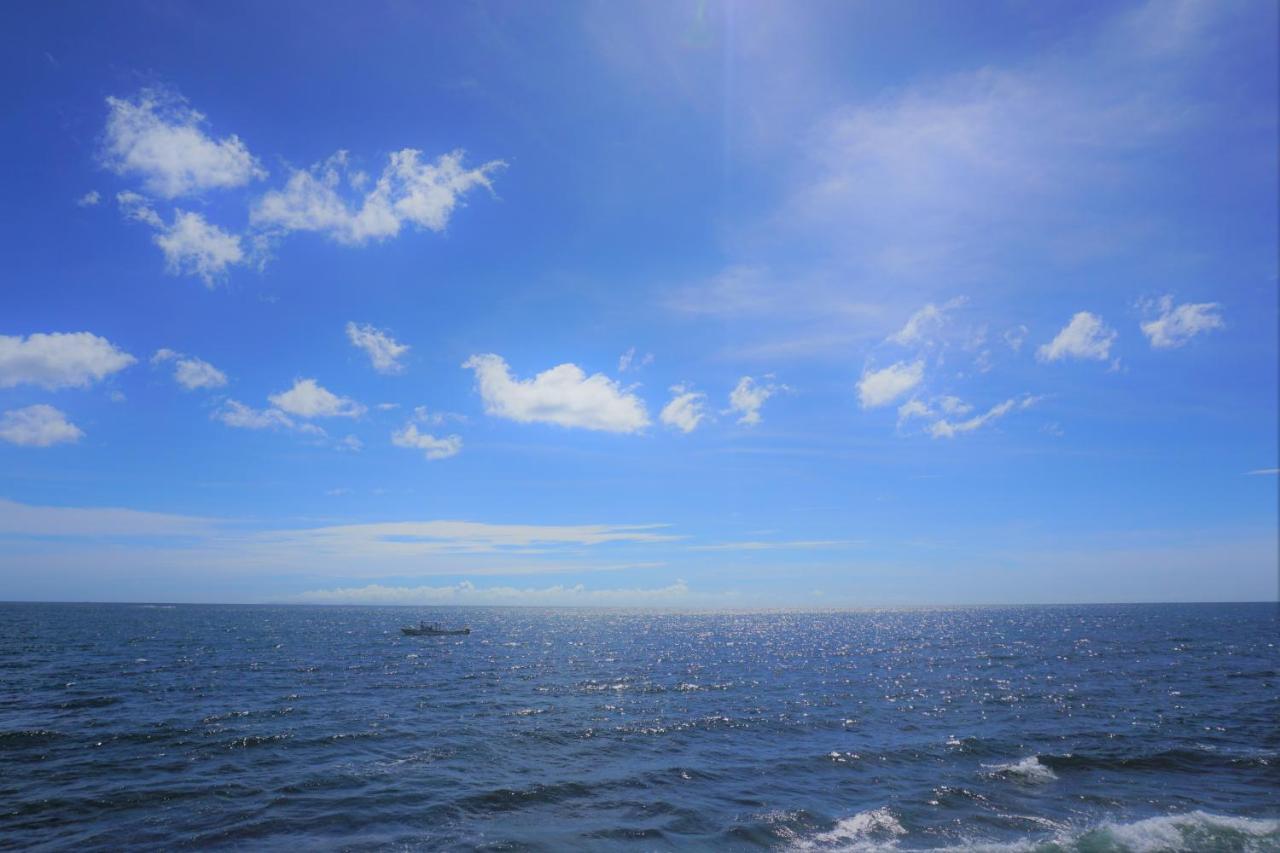 Hotel Okinawa Ocean Front Chatan Zewnętrze zdjęcie